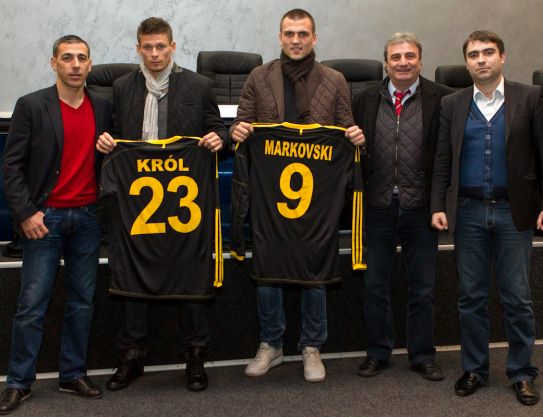 Маrko  y Krzysztof fueron presentados oficialmante