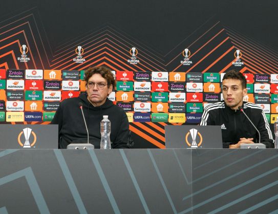 Conférence de presse avant le match contre le SK Slava