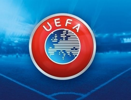 Licencia de  la UEFA  categoría"A" .  Vitaly Karmak