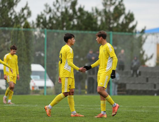 Завершаем первую фазу против «Зимбру» Завершаем первую фазу против «Зимбру»